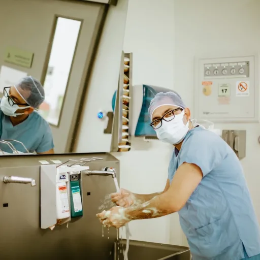 Op. Dr. Filip Taşhan